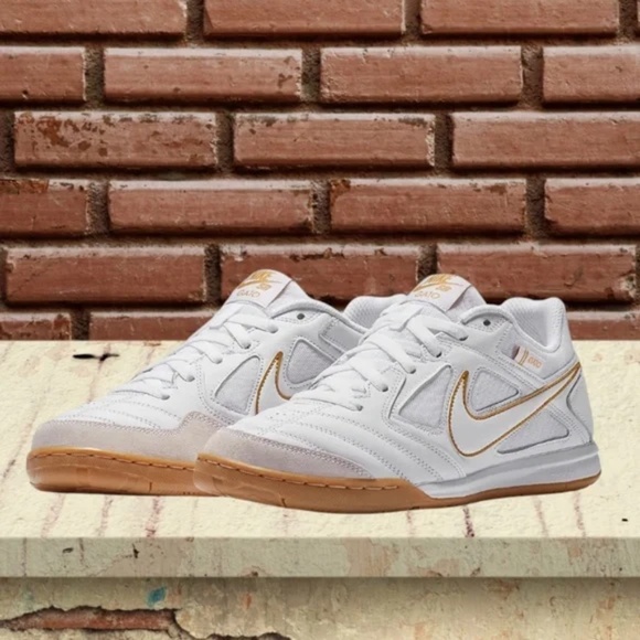 LIKE NEW Nike SB Gato Style Code: AT4607-100 White/Gold Size 8 - Picture 5 of 8